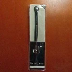 ELF BLENDING BRUSH